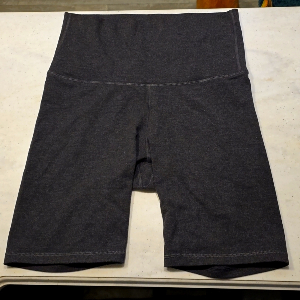 Old Navy biker shorts size M